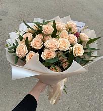 Букет Кремовые розы Латте в Раздольной
