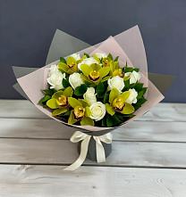 Букет цветов из:  Орхидеи и Розы #REPLACE_PRED# Раздольной