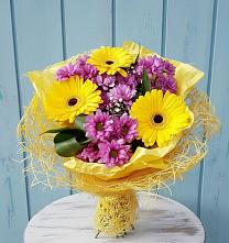 Букет цветов из:  Хризантемы и Герберы в Раздольной