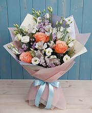 Букет цветов из:  Лизиантусы, Розы, Альстромерии и Гипсофила #REPLACE_PRED# Раздольной