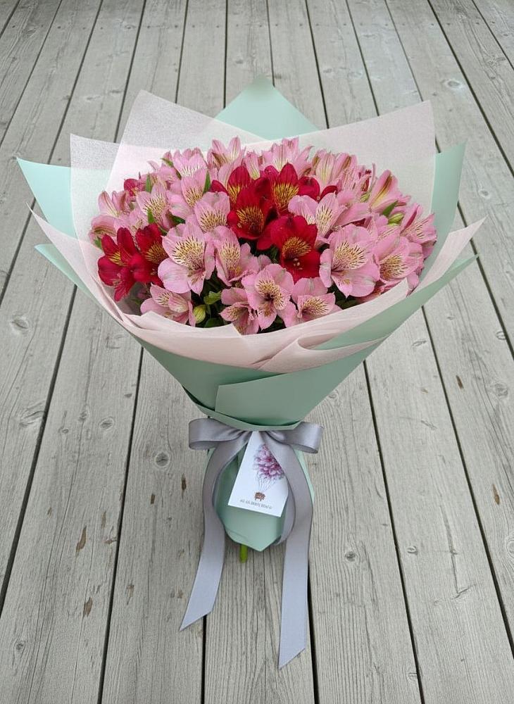 Букет цветов из: Альстромерии в Раздольной