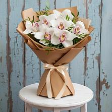 Букет цветов из:  Орхидеи и Розы в Раздольной